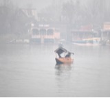 J&K weather: Pahalgam freezes at minus 5.6, Srinagar shivers at minus 4.4