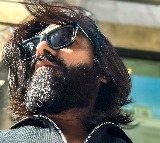 Simbu tells Vijay: Setbacks have never stopped you!