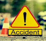 Four pilgrims returning from Sabarimala die as vehicle crashes into parked truck in K'taka