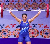 Mirabai Chanu smashes three records at National Weightlifting Championships
