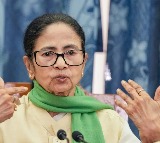 Mamata Banerjee Ready to Give Land for Border Fencing
