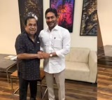 Brahmanandam YS Jagan meet at airport