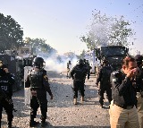 Pakistan: Roads in Karachi remain shut for third consecutive day amid heightened security