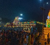 Tirumala Rush Heavy Crowd of Devotees Continues