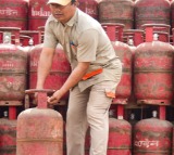 27 gas cylinders stolen from delivery tempo in Mumbai; probe on