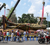 Lionel Messi Kolkata Statue Removed After Six Months