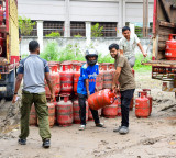 Supply cost of domestic LPG cylinder rises to over Rs 1,600 amid West Asia crisis
