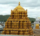 Tirumala heavy rush continues as devotees flock for darshan