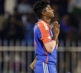 Pooja Vastrakar says she could not talk to Virat Kohli despite meeting him