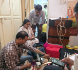 Cash bundles in survey officer house ACB seizes 154 crore cash and 1 kg gold