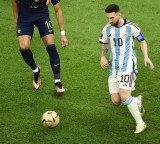 Messi, Ronaldo set for historic final FIFA WC as Argentina, Portugal begin campaigns