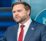 JD Vance clarifies reports on 300 billion dollar package to Iran