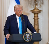 Donald Trump bows to Iran as US Iran deal faces surrender criticism