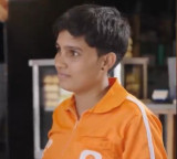 Swiggy delivery by day police job preparation by night UP girl Khushboo inspiring story