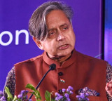 Shashi Tharoor supports PM Modi as Congress criticizes on sailor safety issue