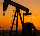 Crude oil prices fall sharply due to US Iran talks effect