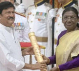 Rajendra Prasad and Murali Mohan receive Padma Shri awards