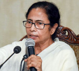 Mamata Banerjee expels 8 rebel MLAs