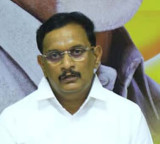 Kesineni Sivanath inspects arrangements at Mangalagiri for APL final