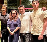 Anil Kapoor met R Madhavan & his family just before the Padma ceremony