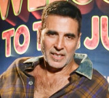 Akshay Kumar believes new actresses are not too willing to take risks