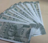 Hyderabad ATM dispenses 2200 rupees extra cash than requested