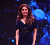 Urmila Matondkar recalls juggling between shooting for 'Chamma Chamma' & Salman Khan's 'Jaanam Samjha Karo'