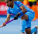 Indian Hockey Team wins against England while cricket teams face defeat