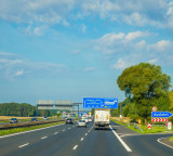 Europe roads melting at 40 degrees how do our roads withstand the same temperature