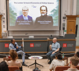 At London School of Economics, Acharya Prashant and Prof Jonathan Birch discuss the frontiers of sentience