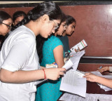 NEET JEE Admissions to give 50 percent weightage to board marks