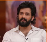 Samantha acting is wonderful Akhil Akkineni praises Maa Inti Bangaram