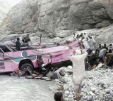 Pakistan bus accident 40 dead and several injured in Sherani district