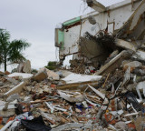 Venezuela earthquake rescue teams use cockroach drones in ruins