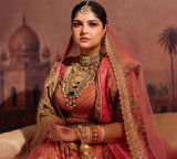Anshula Kapoor carries her late mom's 42-year-old dupatta as a bride: 'Everything else was built around it'