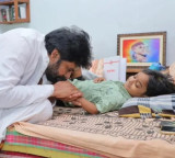 Pawan Kalyan emotional over Niranjan death says will never forget that smile