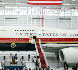 Donald Trump travels in old Air Force One instead of new plane here is the secret
