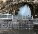 Amarnath ice lingam melts in just five days causing disappointment among devotees