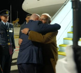 PM Modi arrives in Auckland, New Zealand PM Luxon welcomes him at airport