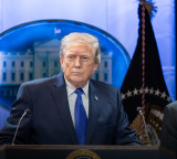 Trump renews criticism of US media, alleges 'fake news'