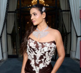 Sudha Reddy shines with 280 crore jewelry at Paris Haute Couture Week