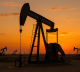 Crude oil prices jump over 4 pc as US-Iran tensions escalate