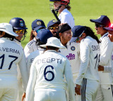 One-off Test: Sachin Tendulkar addresses Indian team ahead of historic final day