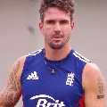 pietersen gives suggestions to england team