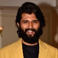 Vijay Devarakonda sensational comments on Vote