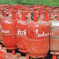 Kashmir Govt Orders to Stock Coocking Gas Reserves for 2 Months