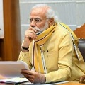 Centre will help Telangana and AP says Modi