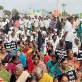 Amaravathi farmers fires on Police