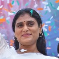 YS Sharmila shouts Jai Telangana slogans