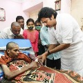 Pawan Kalyan went to cancer patients home